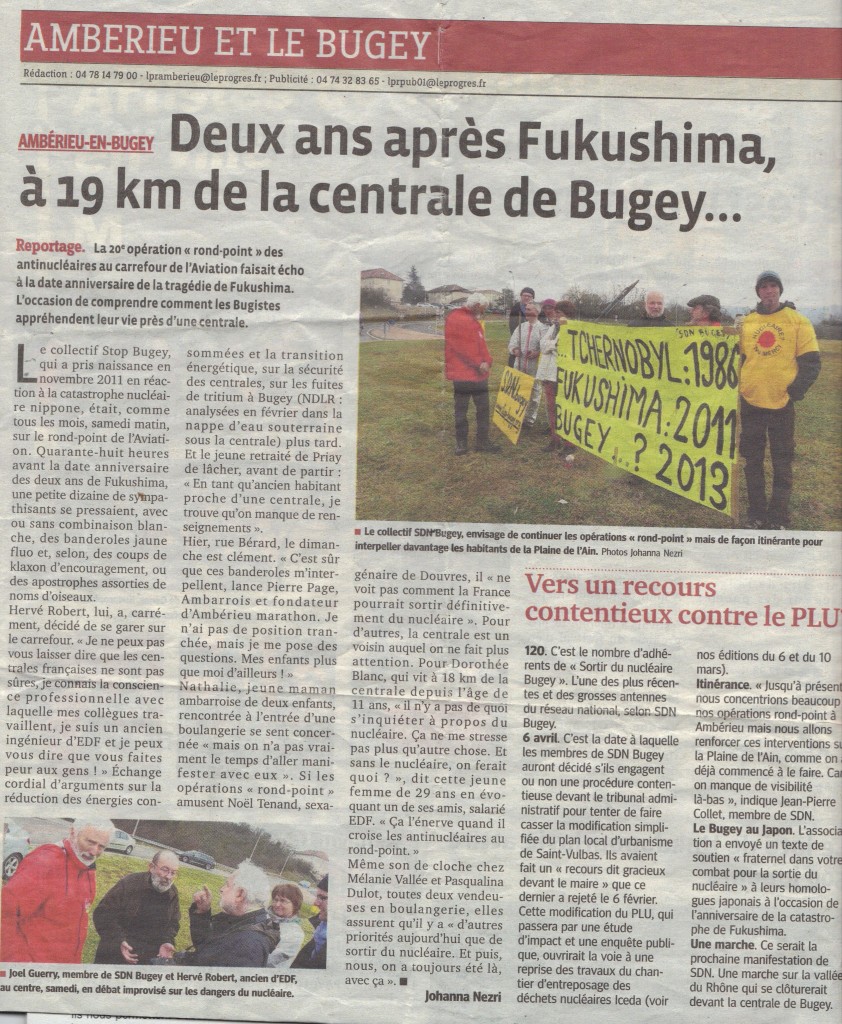 Anniversaire Fukushima 2013 - Action rond point Ambérieu - SDN Bugey
