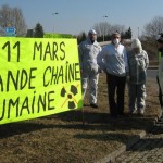 Action rond point Méximieux STOP BUGEY - 21 février 2012.